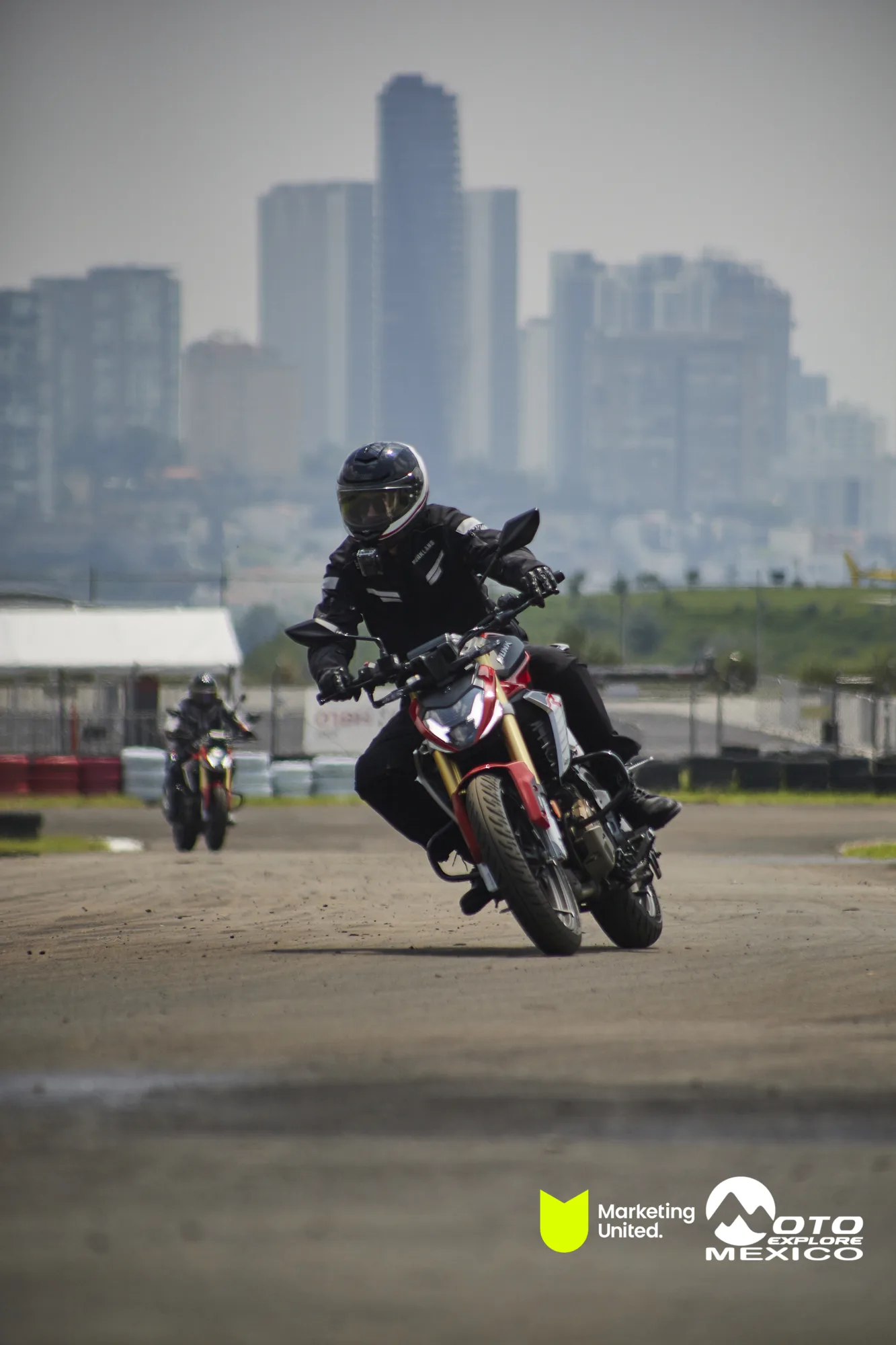 HUNK TRACKDAY 331